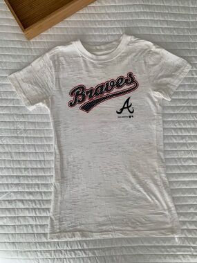 Atlanta Braves T-Shirt Girls XL 14-16 White Red Blue Camouflage Short Sleeve